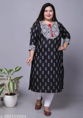 Black floral print plus size straight kurti, cotton kurta with three-quarter sleeves. Avnii women's black cotton kurti in extended sizes from XXXL to 9XL